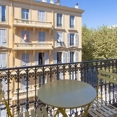 Appartamento Gioa- Avec Balcon, Place Garibaldi -paillon *