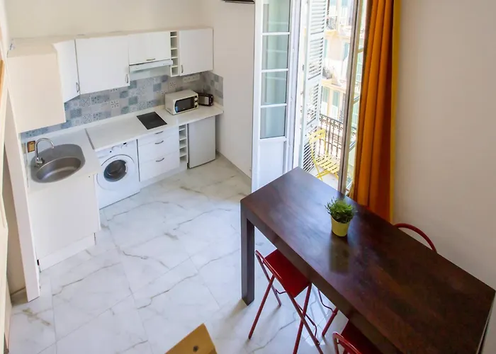 Apartamento Gioa- Avec Balcon, Place Garibaldi -paillon Niza