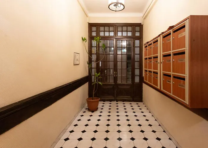 Lägenhet Gioa- Avec Balcon, Place Garibaldi -paillon *